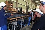 Acadêmicos de Engenharia Civil em visita técnica na empresa Evehx