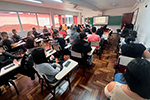 Acadêmicos de Farmácia em Palestra: "Pesquisa, Desenvolvimento e Inovação" ministrada por Gideão Ribeiro, do grupo Herbarium